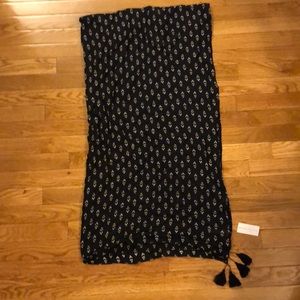 Ann Taylor factory tasseled scarf
